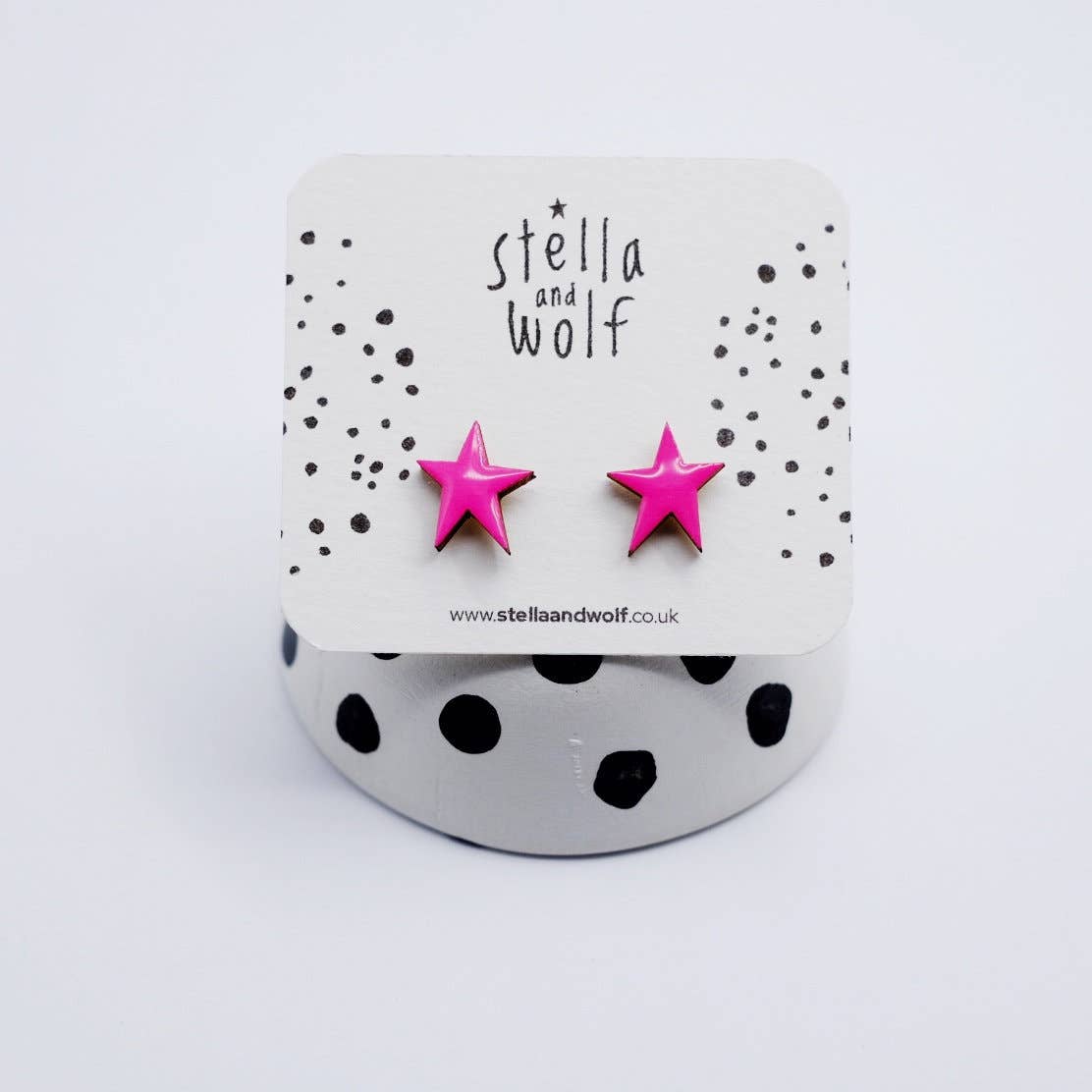 Stella & Wolf - Shocking Pink Star Earrings