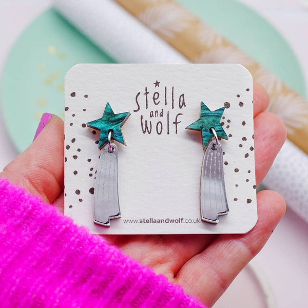 Stella & Wolf - Shooting Star Earrings - Green & Silver